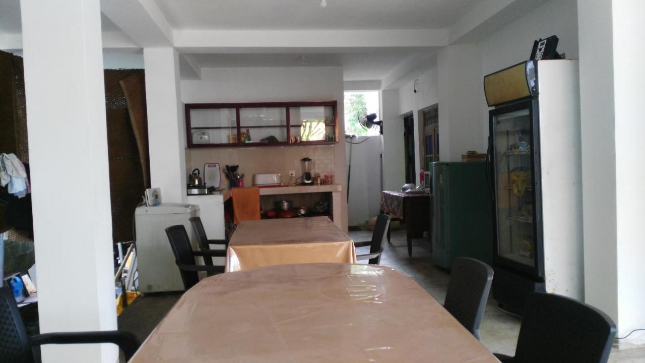 Sena Home Ambalangoda  Bagian luar foto